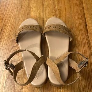 Girls Old Navy Sandals
